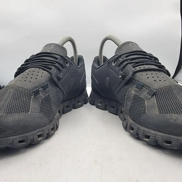On Cloud 5 Womens 8 Triple Black Running Athletic Runners Sneaker Shoes Casual