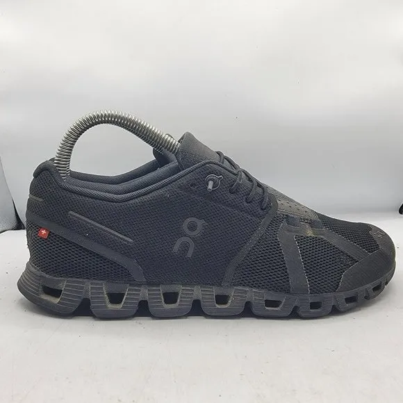 On Cloud 5 Womens 8 Triple Black Running Athletic Runners Sneaker Shoes Casual