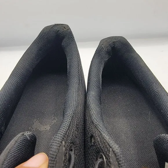 On Cloud 5 Womens 8 Triple Black Running Athletic Runners Sneaker Shoes Casual