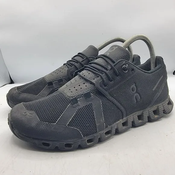 On Cloud 5 Womens 8 Triple Black Running Athletic Runners Sneaker Shoes Casual