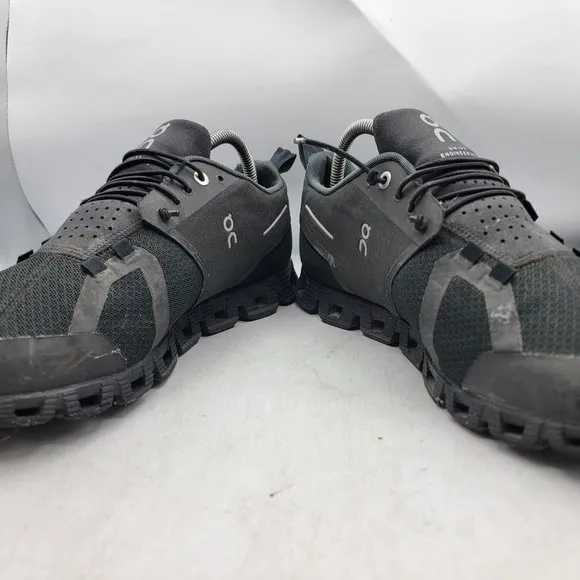 On Cloud Swiss Engineering Mens 8.5 Waterproof Black Running Shoes Sneakers