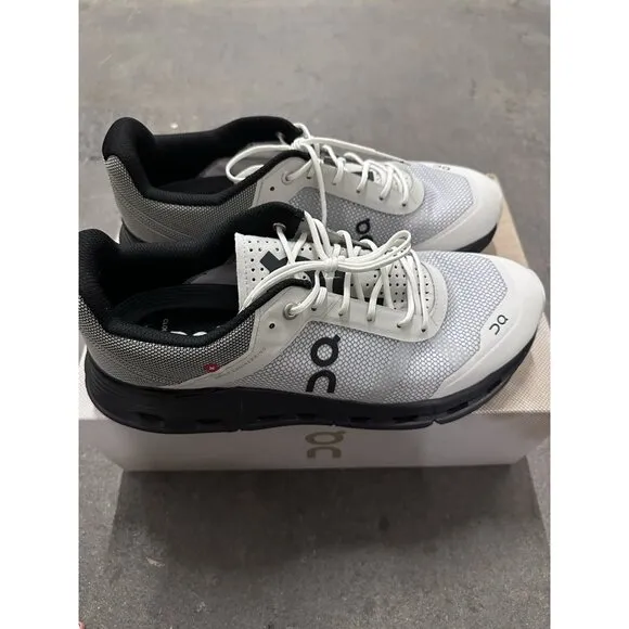 On Cloudnova Z5 Rush Sneakers Pearl &amp; Black