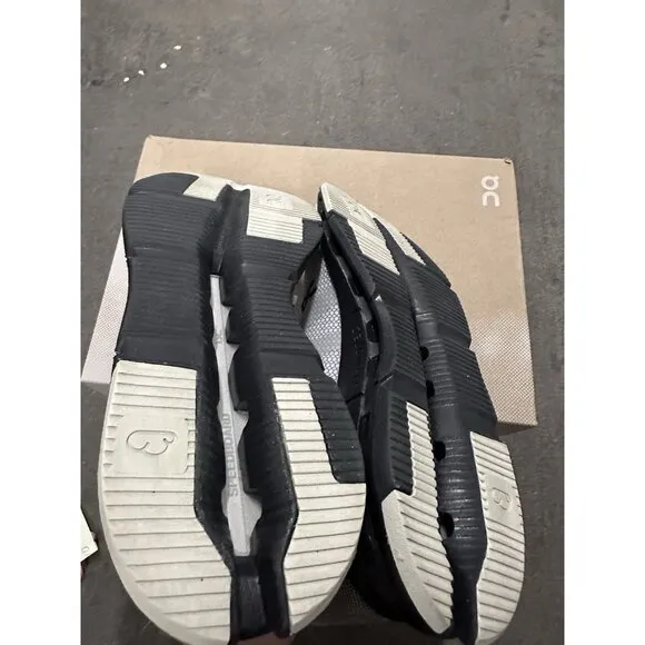 On Cloudnova Z5 Rush Sneakers Pearl &amp; Black