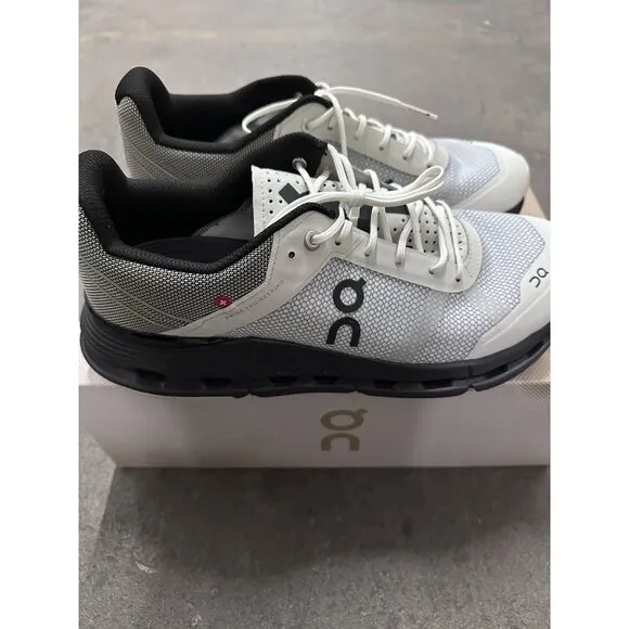 On Cloudnova Z5 Rush Sneakers Pearl &amp; Black