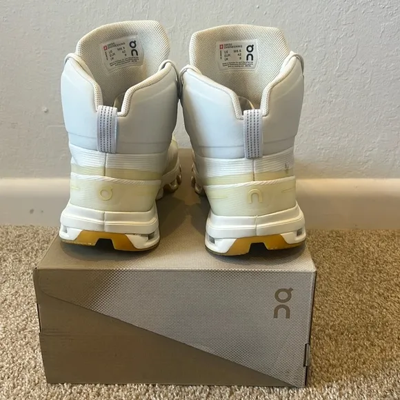 On Cloudrock Edge Raw Waterproof Shoes Men’s Size 8.5