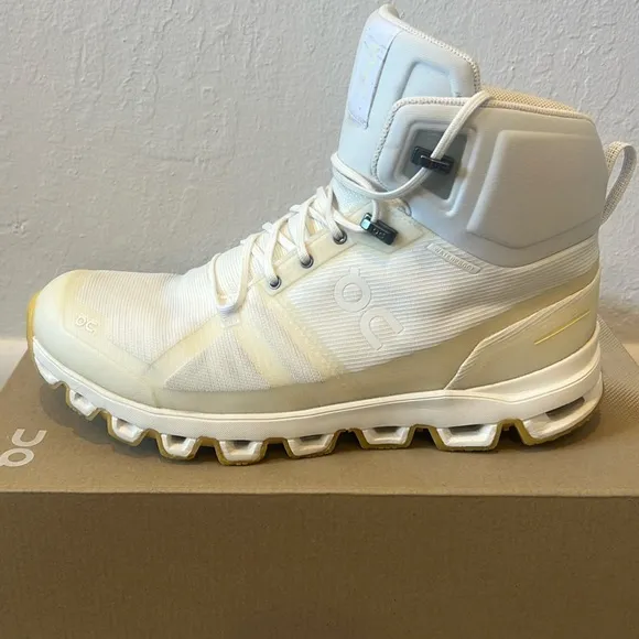 On Cloudrock Edge Raw Waterproof Shoes Men’s Size 8.5