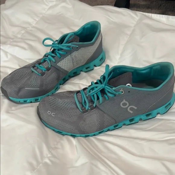 ON Running Gray and Teal Athletic Shoes
