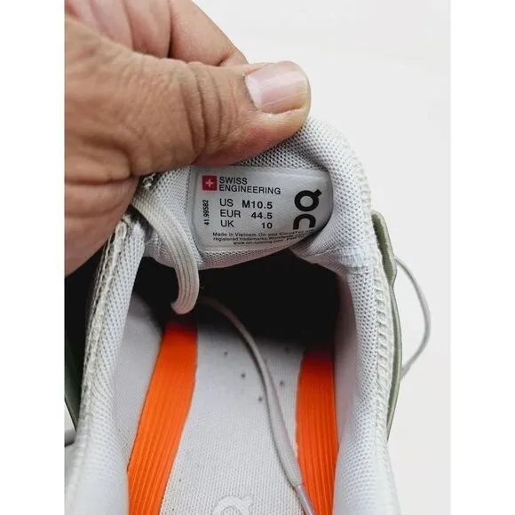 OnCloud Men 10.5 with Arch Support