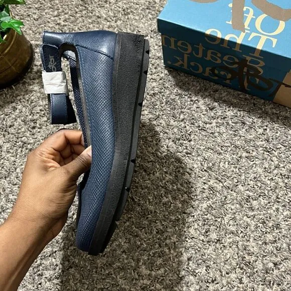 OTBT Scamper Leather Low Wedge Shoes Ankle Strap Size 7.5 M Blue Leather New