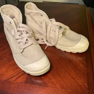 Palladium Ankle Boots in Beige. Almost new, gently Worn.Size 9.5