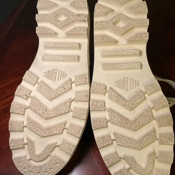 Palladium Ankle Boots in Beige. Almost new, gently Worn.Size 9.5
