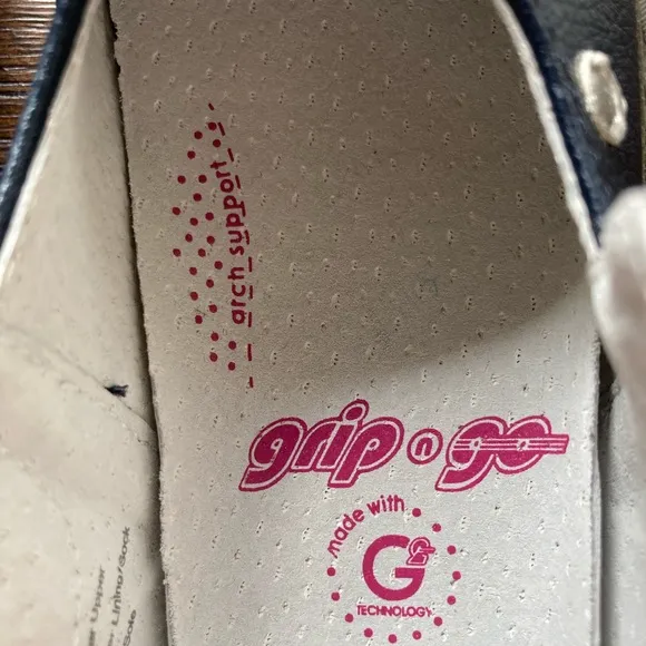 Pediped toddler soft sole shoes size 5.5