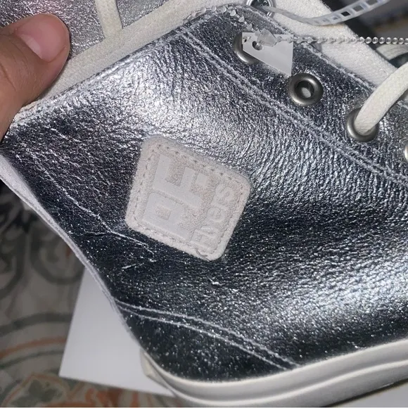 🤍🩶PF Flyers Metallic Silver 🤍🩶Special  Edition Sneakers unisex men’s 8