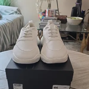 Phileo Raw-Edge Trim Sneakers