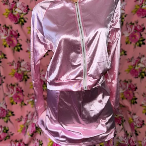 Pink satin skirt crop jacket set outfit barbie doll Nikki Minaj cardigan b T2