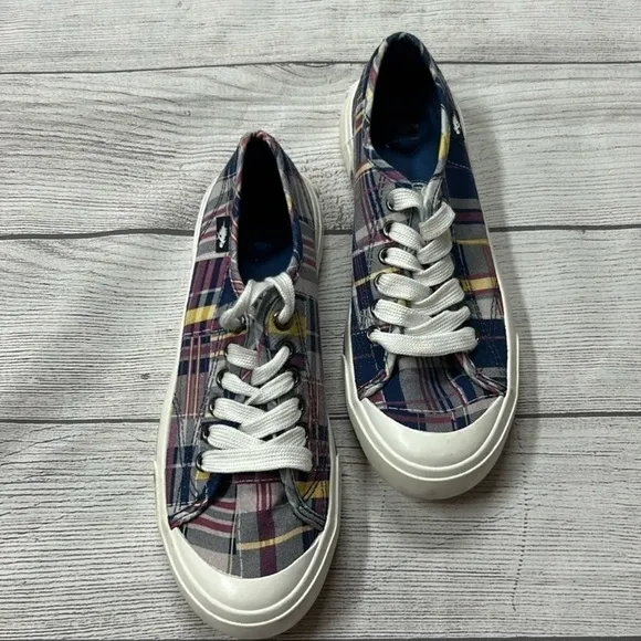 Plaid Canvas Sneakers with White Laces