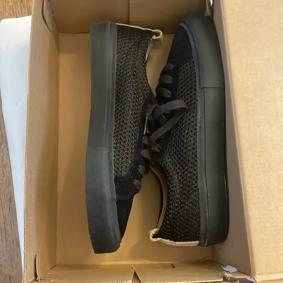 POINTER BLACK SNEAKERS.   LOW CUT, VULCANIZE SOLE.  NEW IN BOX