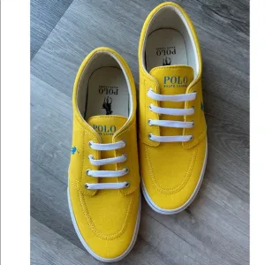 Polo Ralph Lauren Faxon X Men’s Size 8 Yellow Canvas Low Top Lace-Up Sneakers