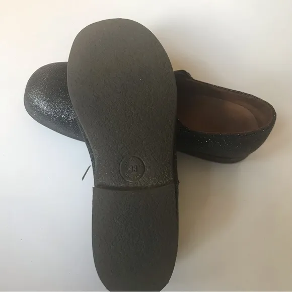 Pépé Girls Glitter Suede Mary Jane Flats, Designer Size EU 33 or 1.5- 2 US.