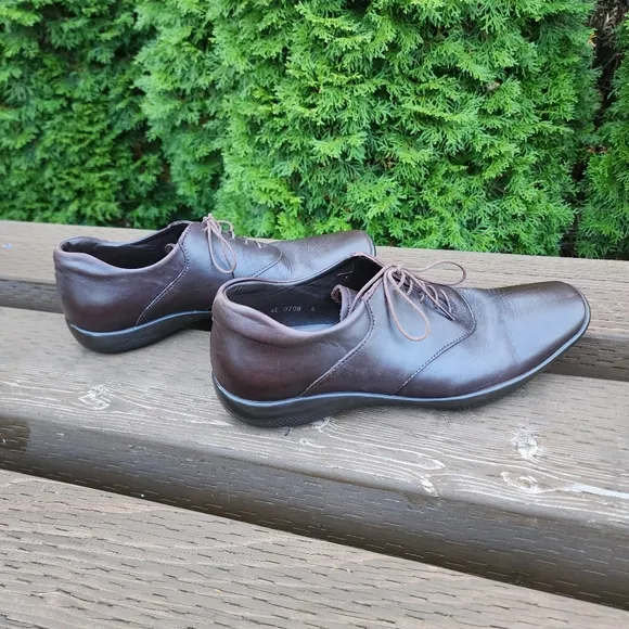 Prada Men's Leather Casual Dress Shoes Prada Size 6 US 7 Made in Italy  🇮🇹