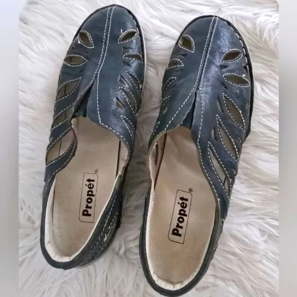 Propet Green Cameo Cut outs Leather Walking Shoes Size 8.5🌴