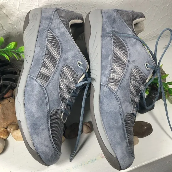 Propet Leila Rejuve Athletic Denim Suede Laced Workout Walking Shoe Size 11
