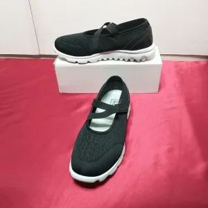 Propet Travelactiv Women's. SZ 8EE Mary Jane Black Casual Shoes