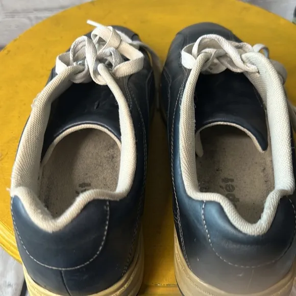 Propet Walking Shoe navy leather sneaker lace up oxford 75 M comfortable W4607