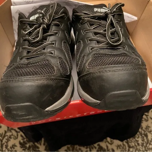 Puma Men's 10.5 Hard toe Black Athletic Shoes Pursuit Balck Low