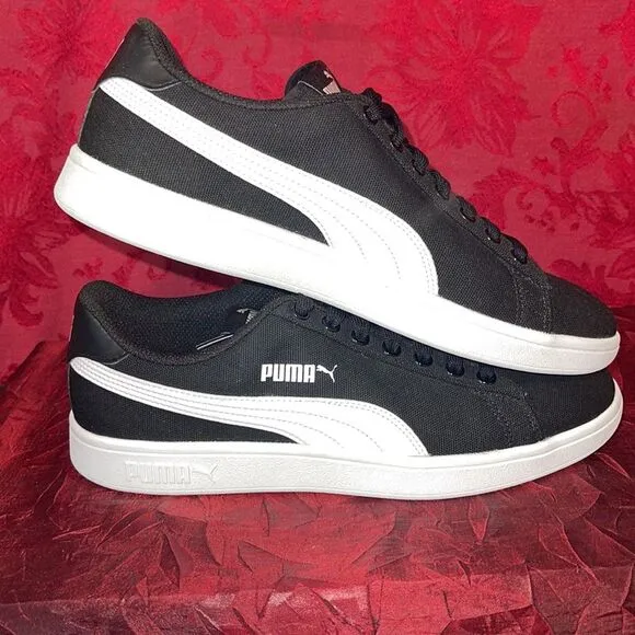 Puma Soft Foam NWOT Men’s Shoes Black and White Canvas Size 8.5