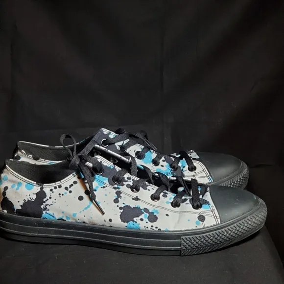RAAD Sneakers