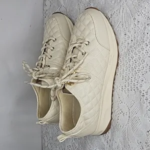 Rachel Zoe XOXO Michaela LIMITED EDITION cream quilted walking shoes sz 8.5