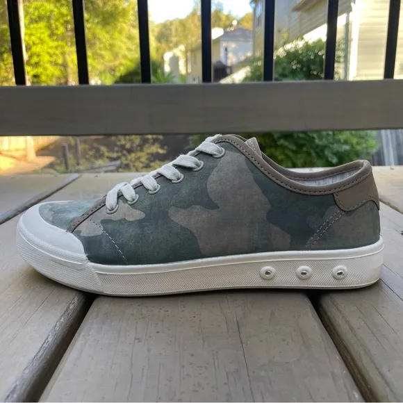 Rag &amp; Bone Standard Issue Low Top Lace Up Camouflage Canvas Sneakers size 38