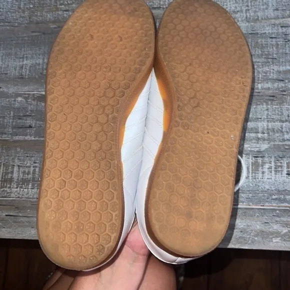 Rare ▶️ Adidas ◀️ White Gum Classics  Mens Size 8