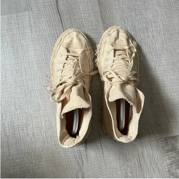 RARE Converse All Canvas Cloth High Top Sneakers Cream Size 8