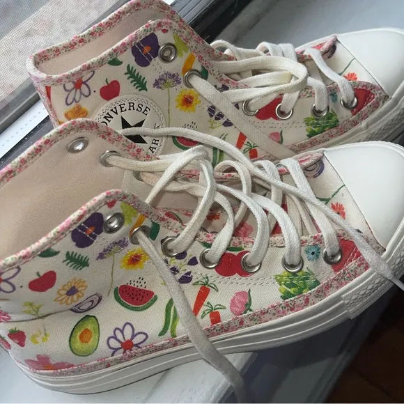 Rare Converse Chuck Taylor All Star High Festival Smoothie Fruits Flowers 6.5