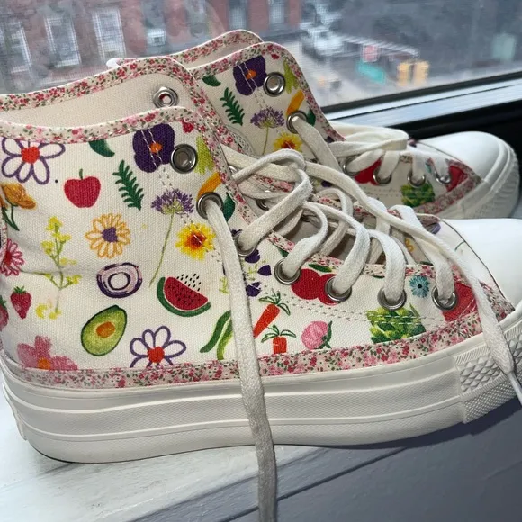 Rare Converse Chuck Taylor All Star High Festival Smoothie Fruits Flowers 6.5