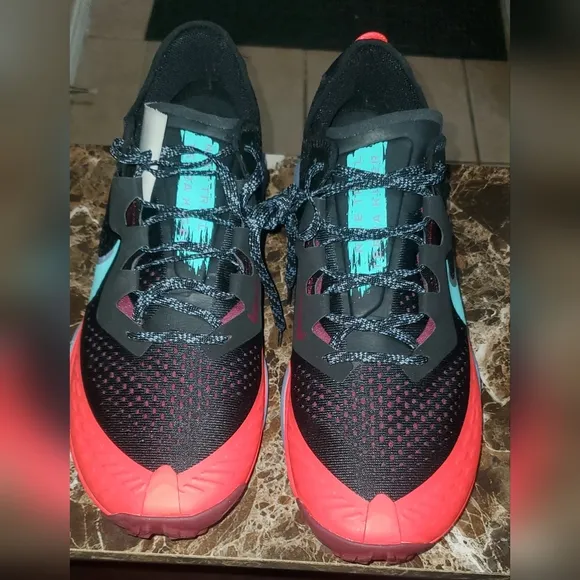 Rare Nike Air Zoom Terr Kiger 7 Trail Black and Orange Athletic Shoes