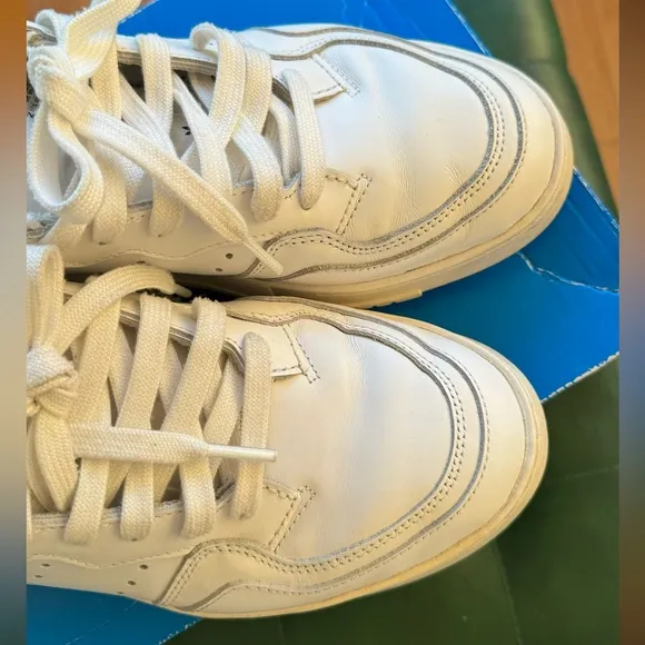Real leather sneakers Adidas, white, size us 8,5, uk 7