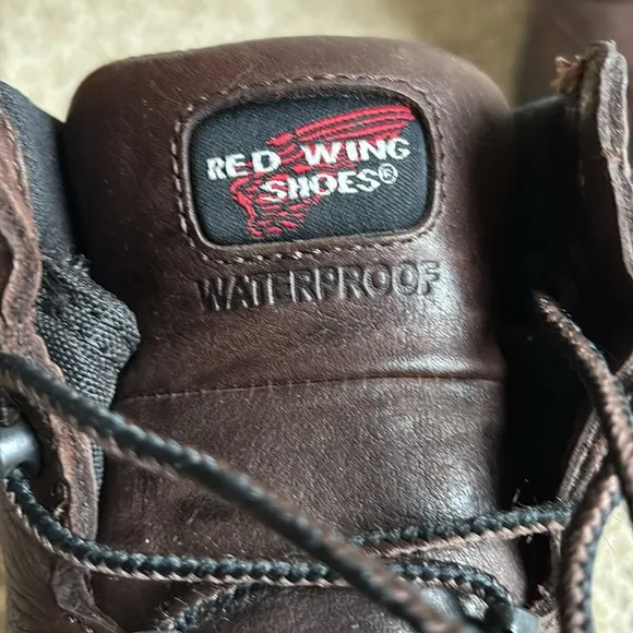 Red Wing Shoes Men’s Leather Waterproof Mid Hiking Boots Shoes MIUSA 9 D Worn 1X