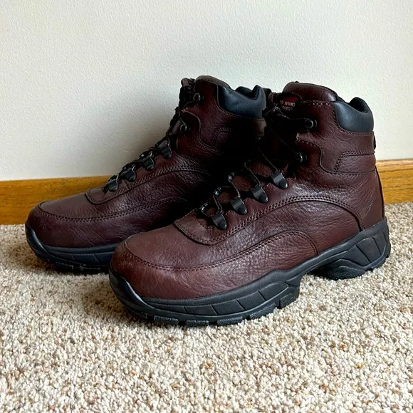 Red Wing Shoes Men’s Leather Waterproof Mid Hiking Boots Shoes MIUSA 9 D Worn 1X
