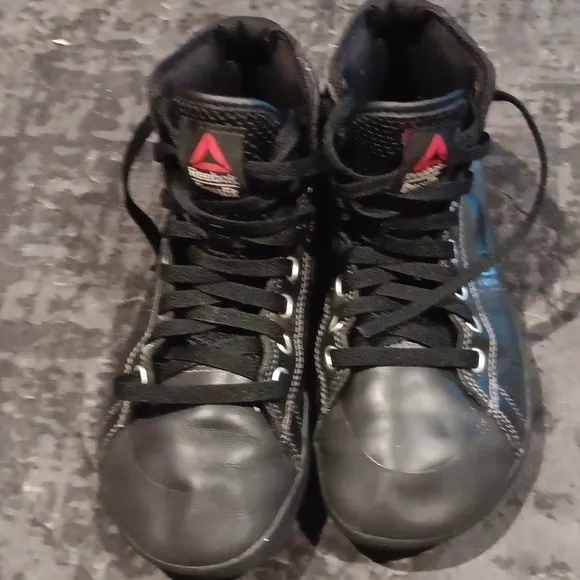 Reebok Crossfit- unisex Size 5\2 Black High Top Shoes Deadlift Flats V59971