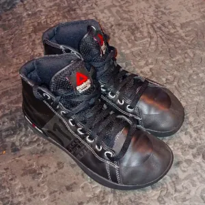 Reebok Crossfit- unisex Size 5\2 Black High Top Shoes Deadlift Flats V59971