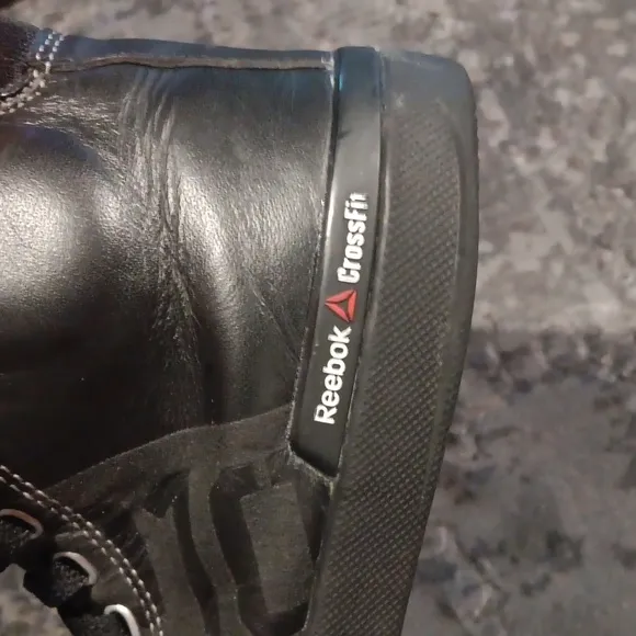 Reebok Crossfit- unisex Size 5\2 Black High Top Shoes Deadlift Flats V59971