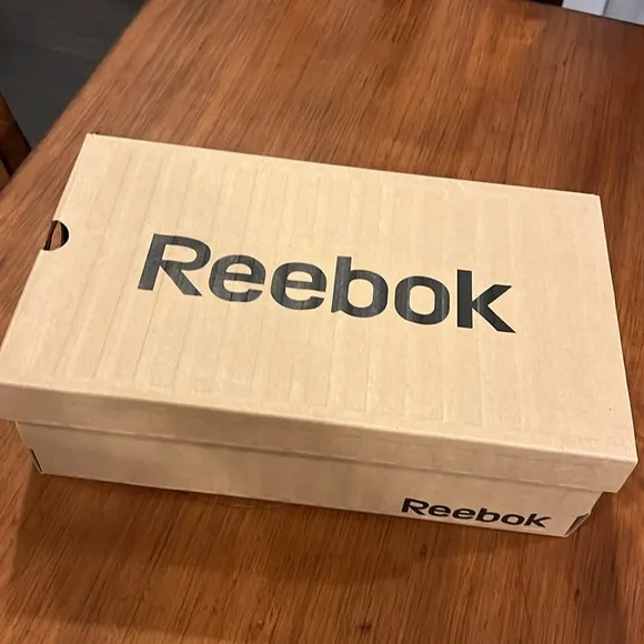 Reebok Daily Cushion RS V47377 Walking Shoes new Womens Size 9