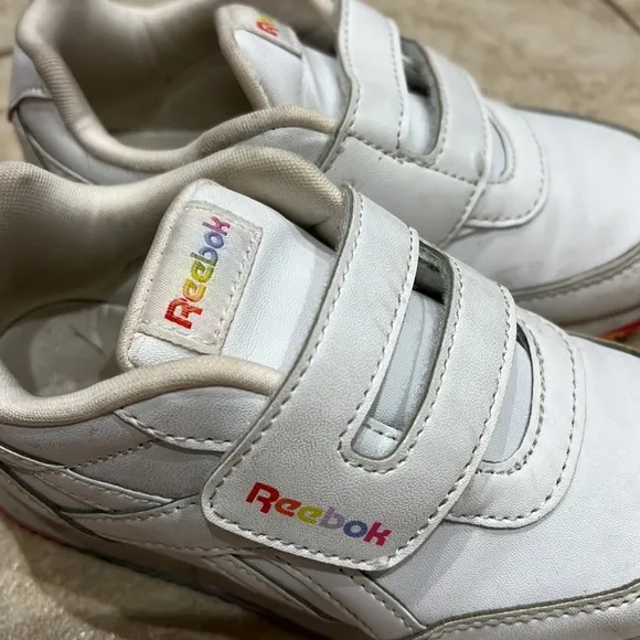 Reebok Sneakers