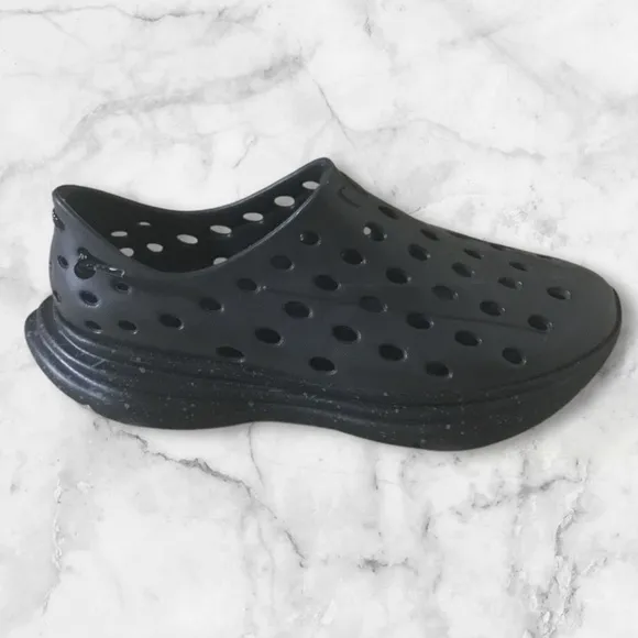 Revive-Charcoal/Black Speckle Shoe