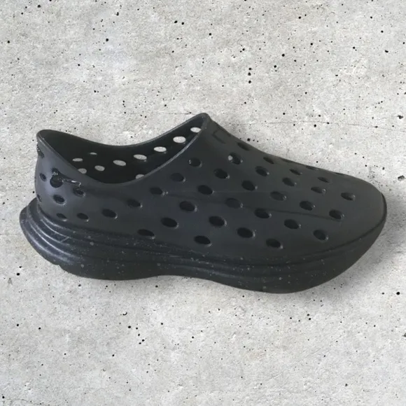 Revive-Charcoal/Black Speckle Shoe