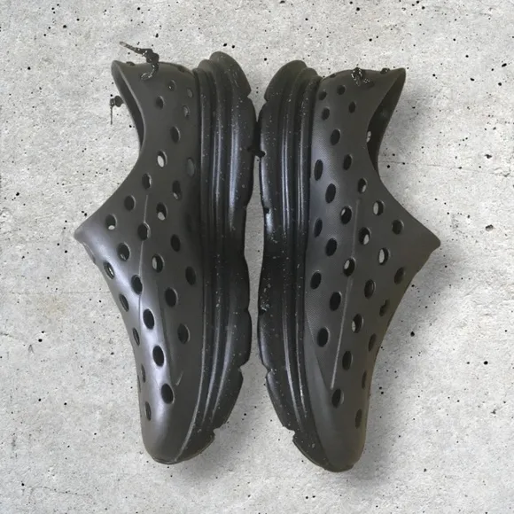 Revive-Charcoal/Black Speckle Shoe