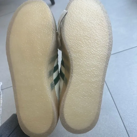 Ronnie Fieg x Clarks x 8th Street Samba 'Chalk White'